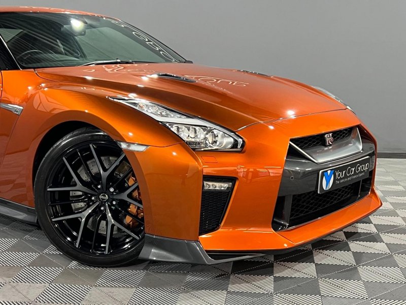 NISSAN GT-R