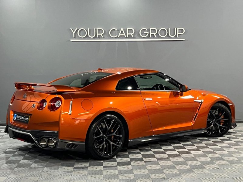 NISSAN GT-R