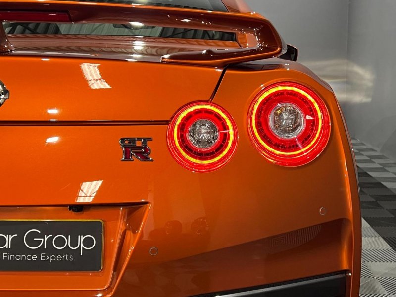 NISSAN GT-R