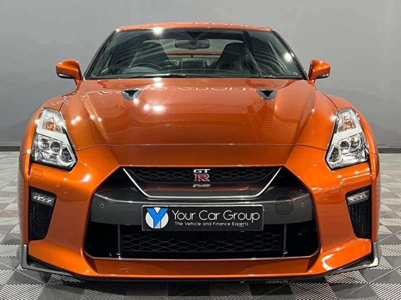 NISSAN GT-R