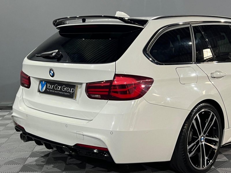 BMW 3 SERIES