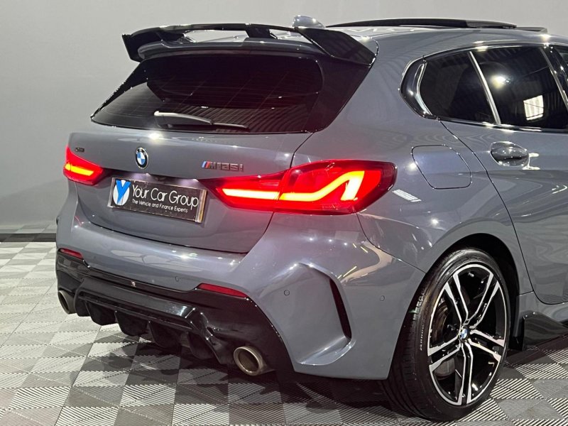 BMW 1 SERIES