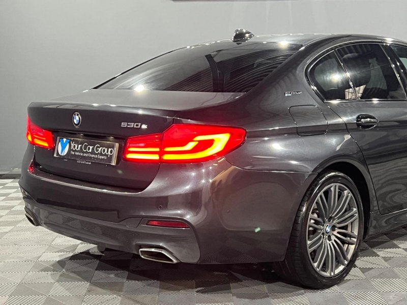 BMW 5 SERIES