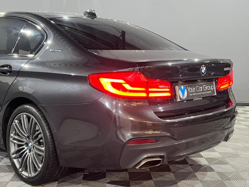 BMW 5 SERIES