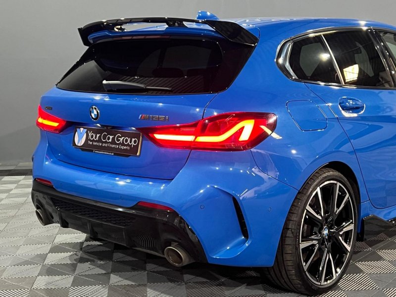BMW 1 SERIES