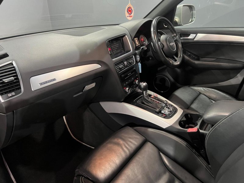 AUDI SQ5