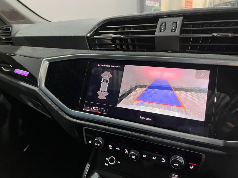AUDI RS Q3