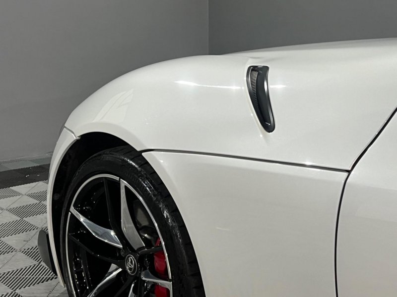 TOYOTA SUPRA