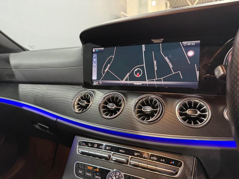 MERCEDES-BENZ E CLASS