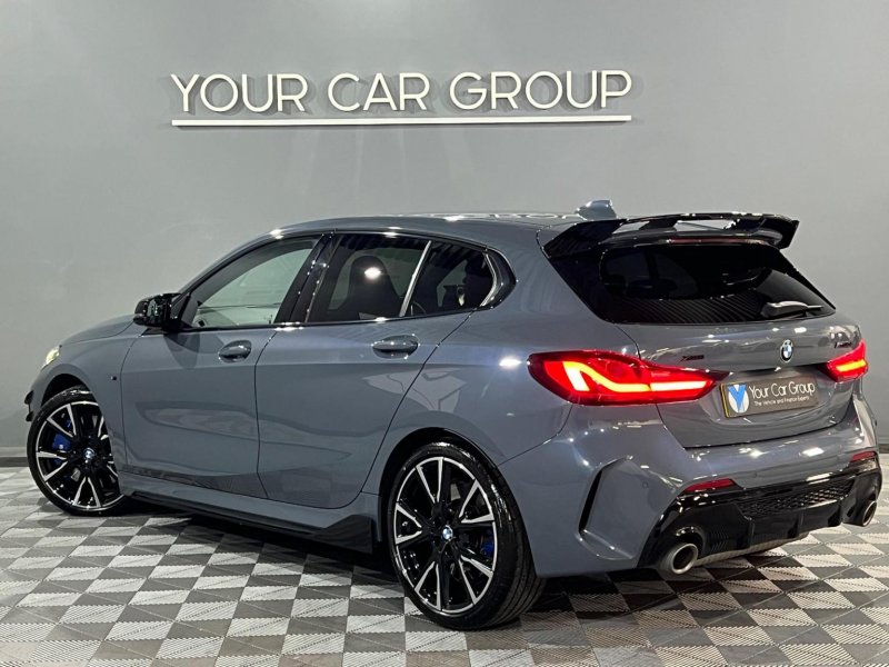 BMW 1 SERIES