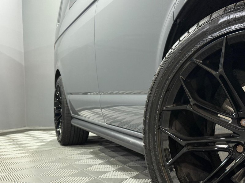 VOLKSWAGEN TRANSPORTER